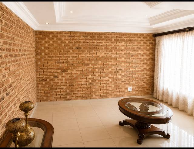 3 BEDROOM HOUSE FOR SALE IN FALCON RIDGE